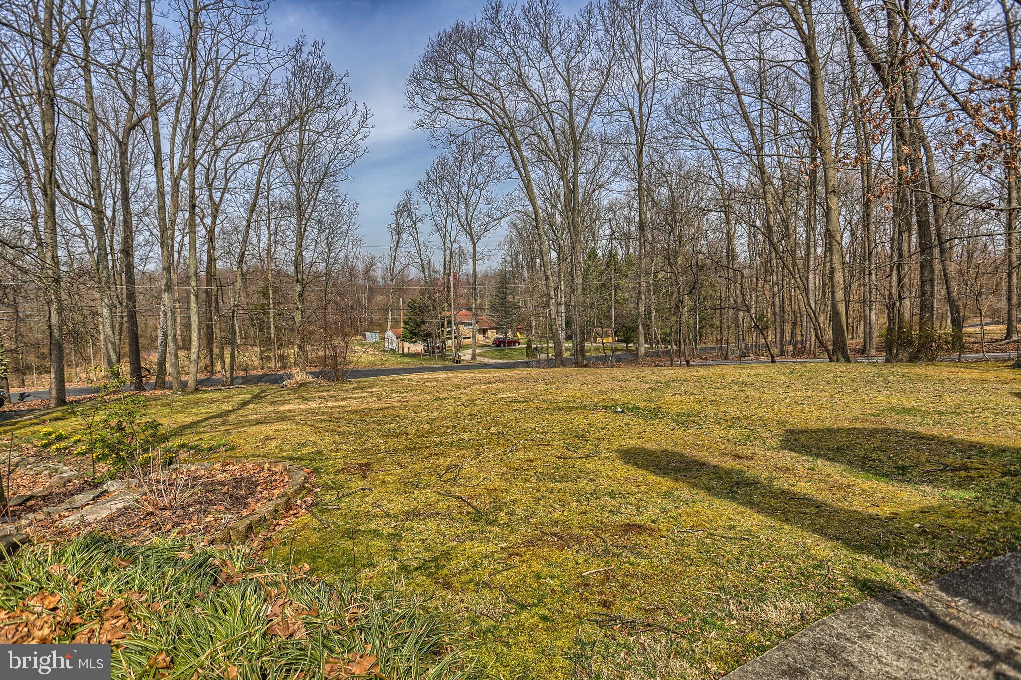 301 Racetrack Road Hanover, PA 17331 - Photo 34 of 35 Front Yard View
