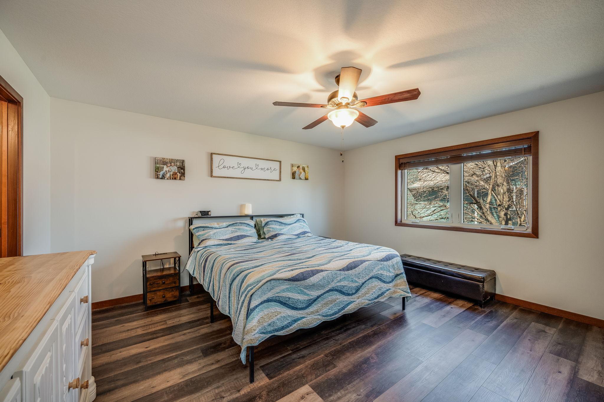 403 Perry Street Eagle Lake, MN 56024 - Photo 14 of 40