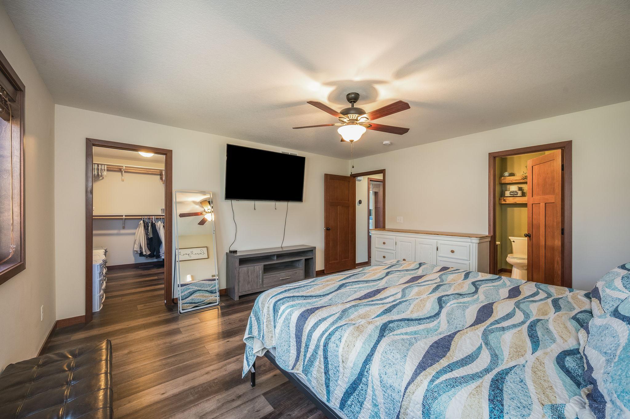 403 Perry Street Eagle Lake, MN 56024 - Photo 15 of 40