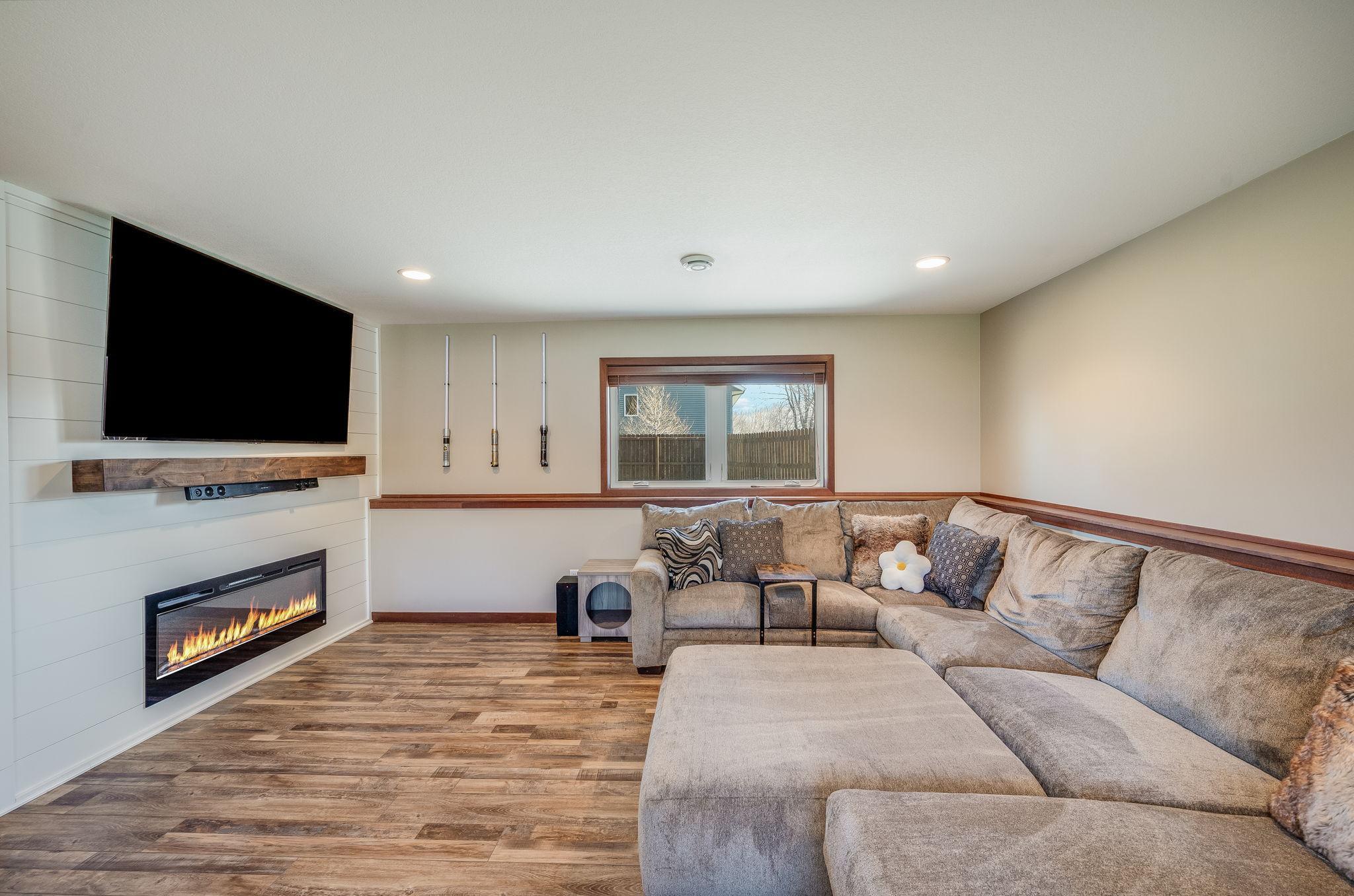 403 Perry Street Eagle Lake, MN 56024 - Photo 21 of 40