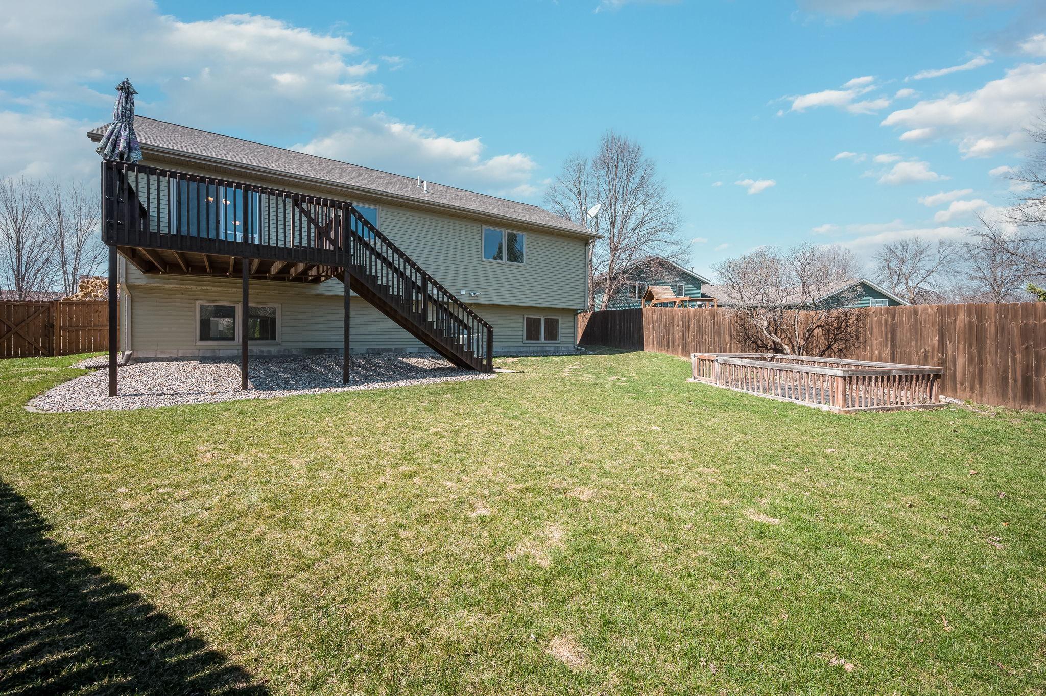 403 Perry Street Eagle Lake, MN 56024 - Photo 32 of 40