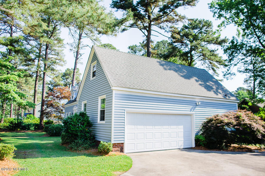 1903 Stanton Road Kinston, NC 28504 - Photo 13 of 23 Side View/garage
