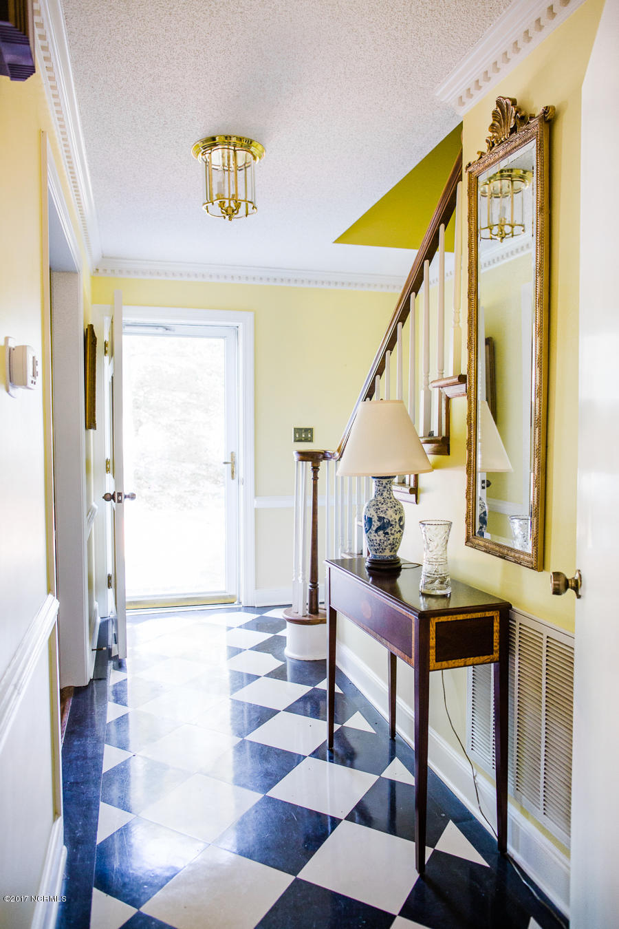 1903 Stanton Road Kinston, NC 28504 - Photo 2 of 23 Foyer