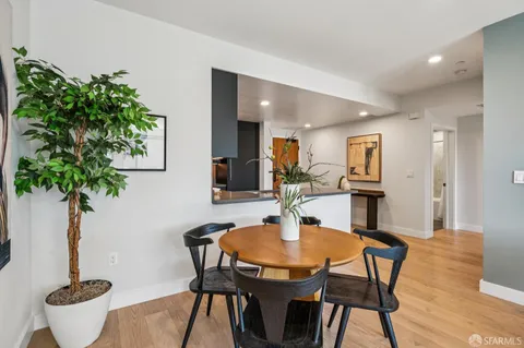 $995,000 | 3620 Cesar Chavez, Unit 404, San Francisco, CA 94110