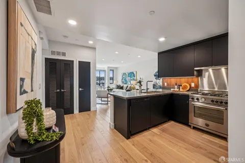$995,000 | 3620 Cesar Chavez, Unit 404, San Francisco, CA 94110