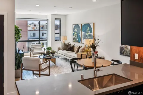 $995,000 | 3620 Cesar Chavez, Unit 404, San Francisco, CA 94110