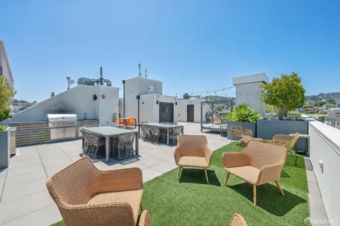 $995,000 | 3620 Cesar Chavez, Unit 404, San Francisco, CA 94110