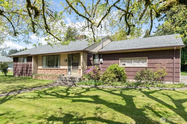 $470,000 | 2014 Ocean Beach Highway, Longview, WA 98632