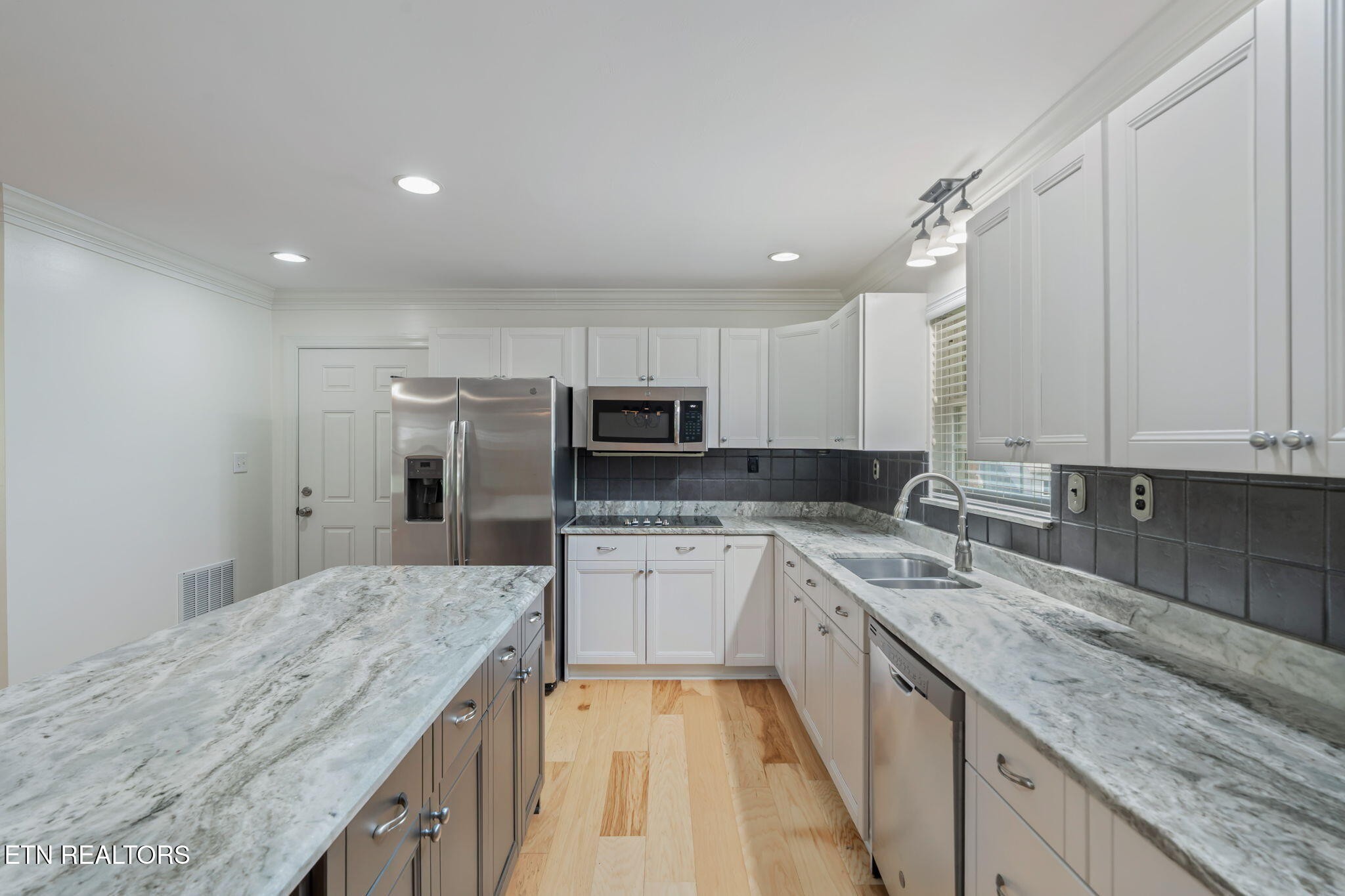 8344 Nubbin Ridge Road Knoxville, TN 37923 - Photo 14 of 54 Gallery Image 14