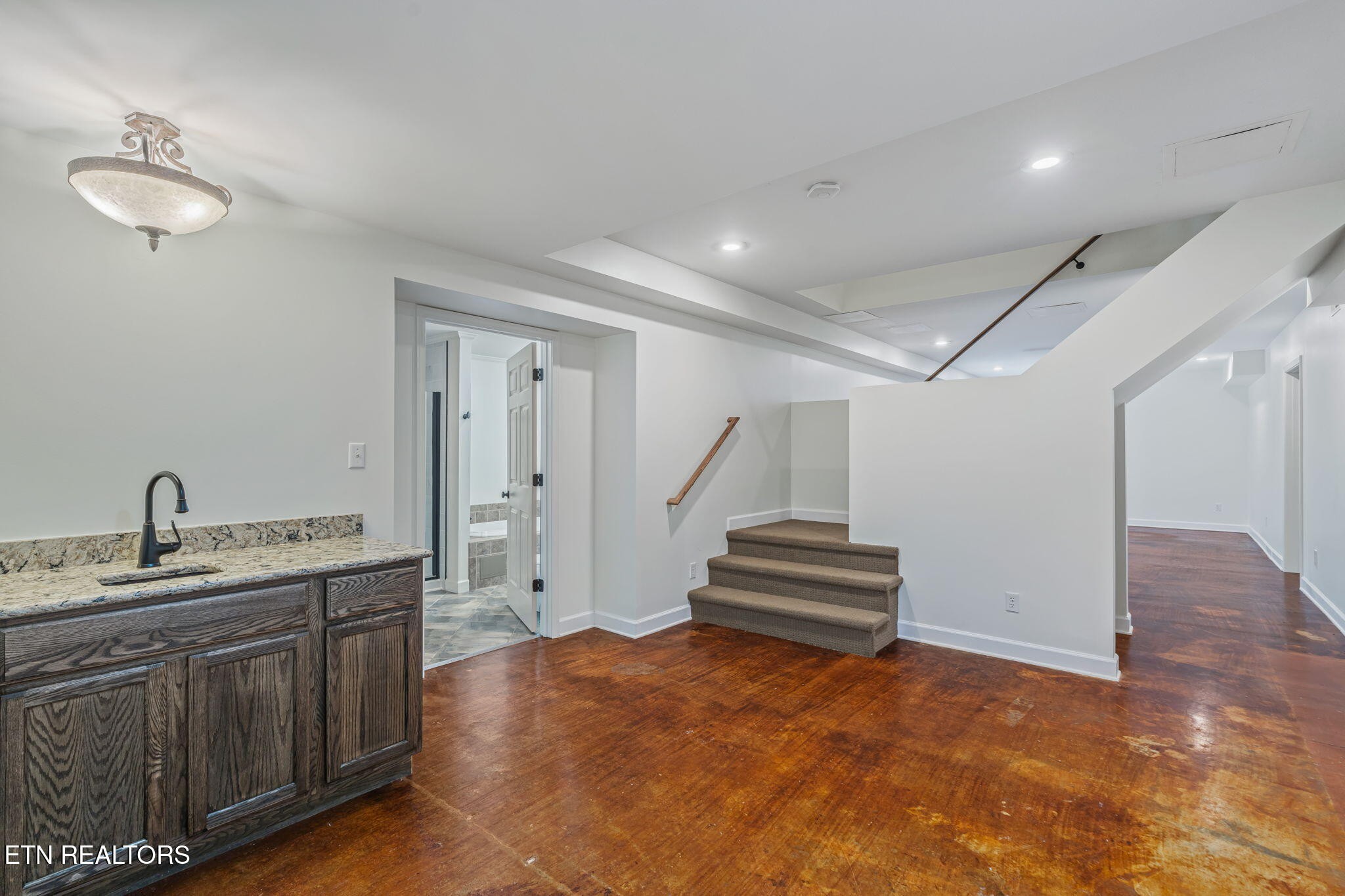 8344 Nubbin Ridge Road Knoxville, TN 37923 - Photo 33 of 54 Gallery Image 33