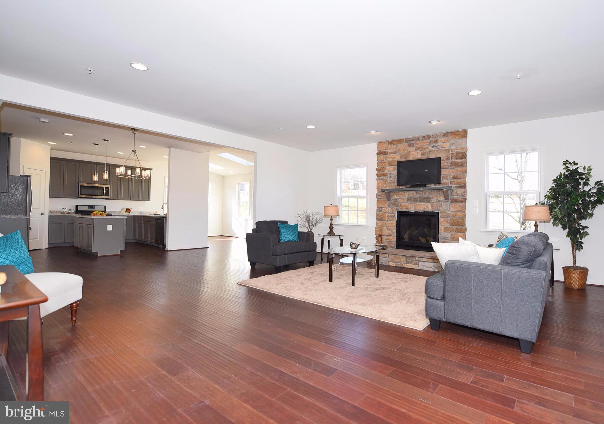 807 Coen Road Street, MD 21154 - Photo 7 of 30 Family Room