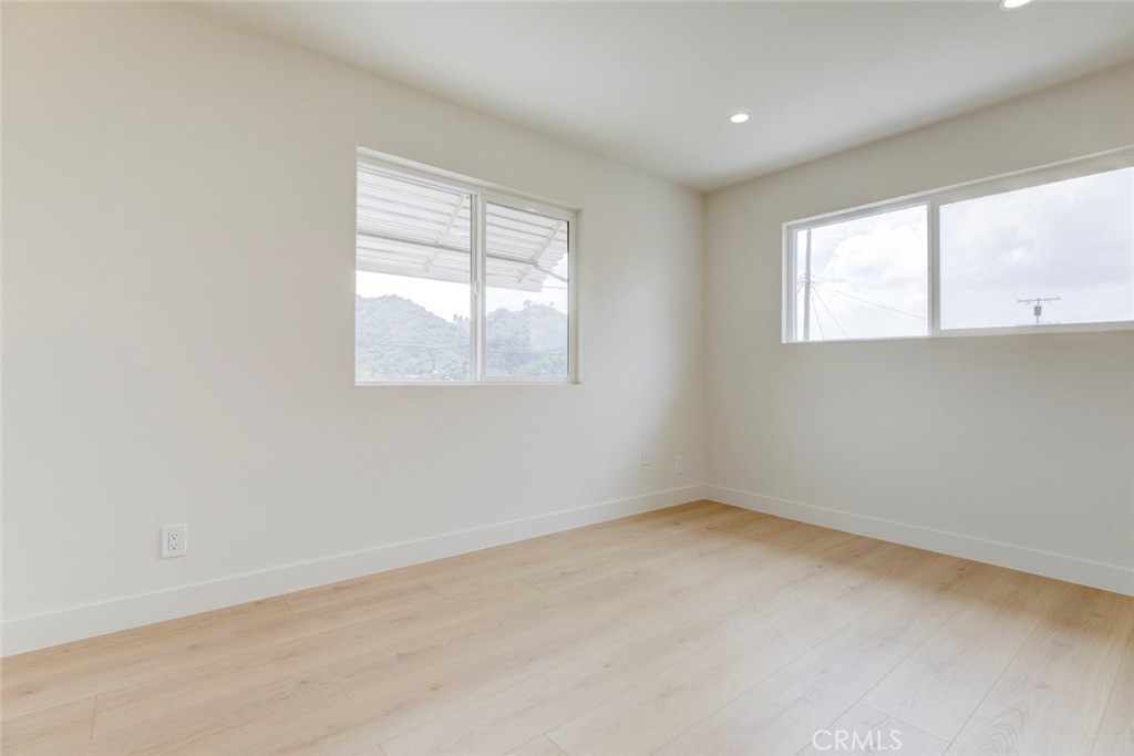 9917 Marcus Avenue, Unit 9917 Tujunga, CA 91042 - Photo 24 of 32