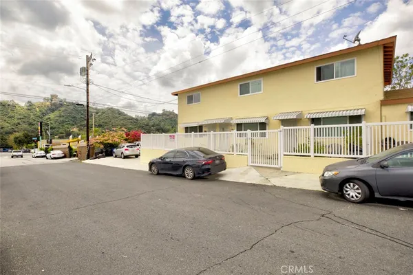$2,700 | 9917 Marcus Avenue, Unit 9917, Tujunga, CA 91042