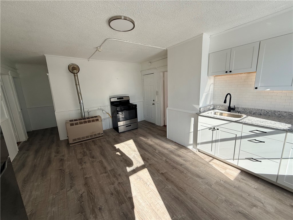 251 Transit Street, Unit 2R Woonsocket, RI 02895 - Photo 3 of 9