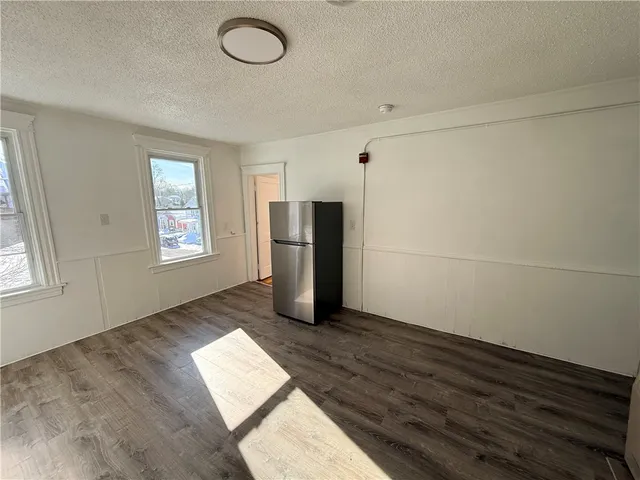 $1,800 | 251 Transit Street, Unit 2R, Woonsocket, RI 02895