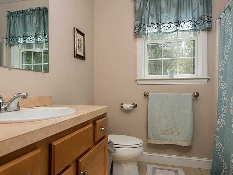 400 Congress Street Woonsocket, RI 02895 - Photo 16 of 24 Bathroom.