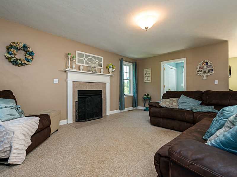 400 Congress Street Woonsocket, RI 02895 - Photo 9 of 24 Living Room.