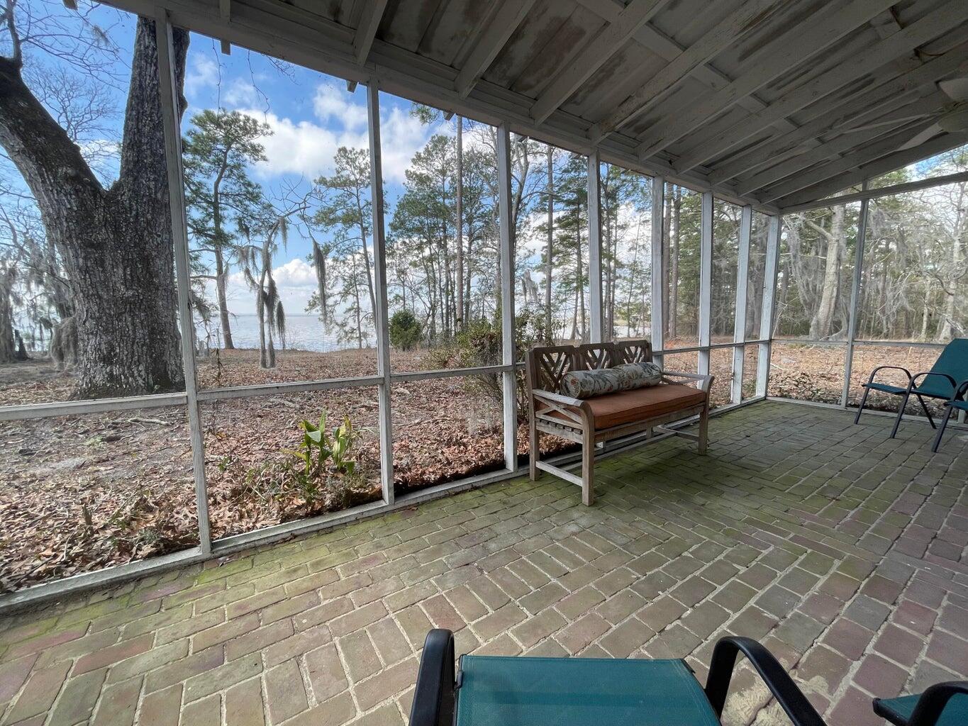 601 Butter Road Bonneau, SC 29431 - Photo 3 of 7 601 Butter 7