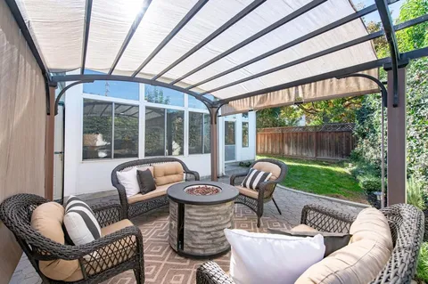 $1,349,000 | 297-297 Del Valle Court, Pleasanton, CA 94566