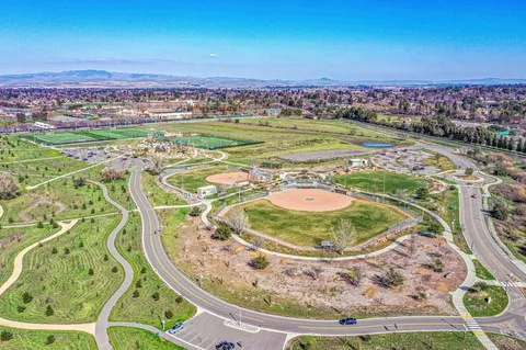 $1,349,000 | 297-297 Del Valle Court, Pleasanton, CA 94566