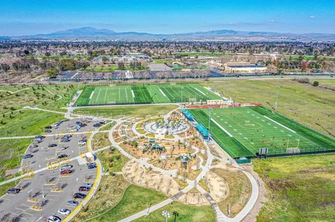 $1,349,000 | 297-297 Del Valle Court, Pleasanton, CA 94566