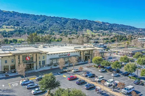 $1,349,000 | 297-297 Del Valle Court, Pleasanton, CA 94566