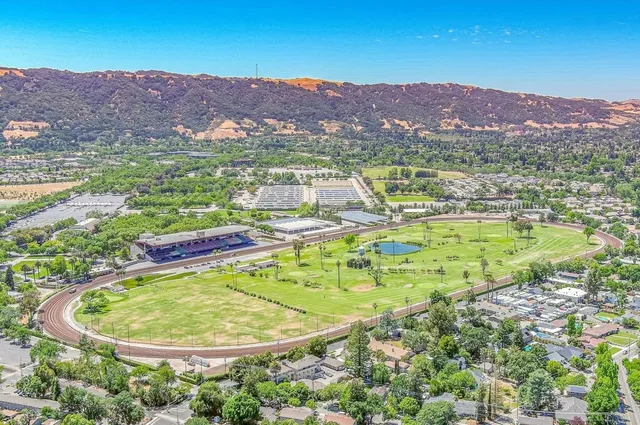 $1,349,000 | 297-297 Del Valle Court, Pleasanton, CA 94566