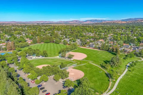 $1,349,000 | 297-297 Del Valle Court, Pleasanton, CA 94566