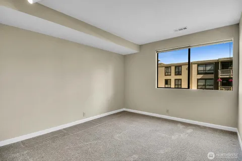 $499,950 | 1113 5th Avenue South, Unit 208, Edmonds, WA 98020