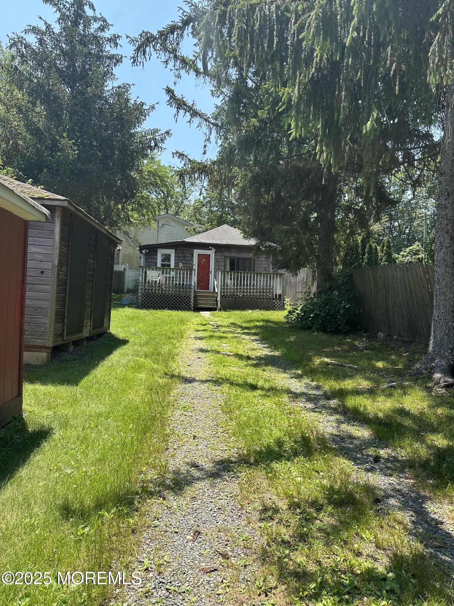 122 Hamilton Avenue Leonardo, NJ 07737 - Photo 3 of 16 a view of a house with a yard