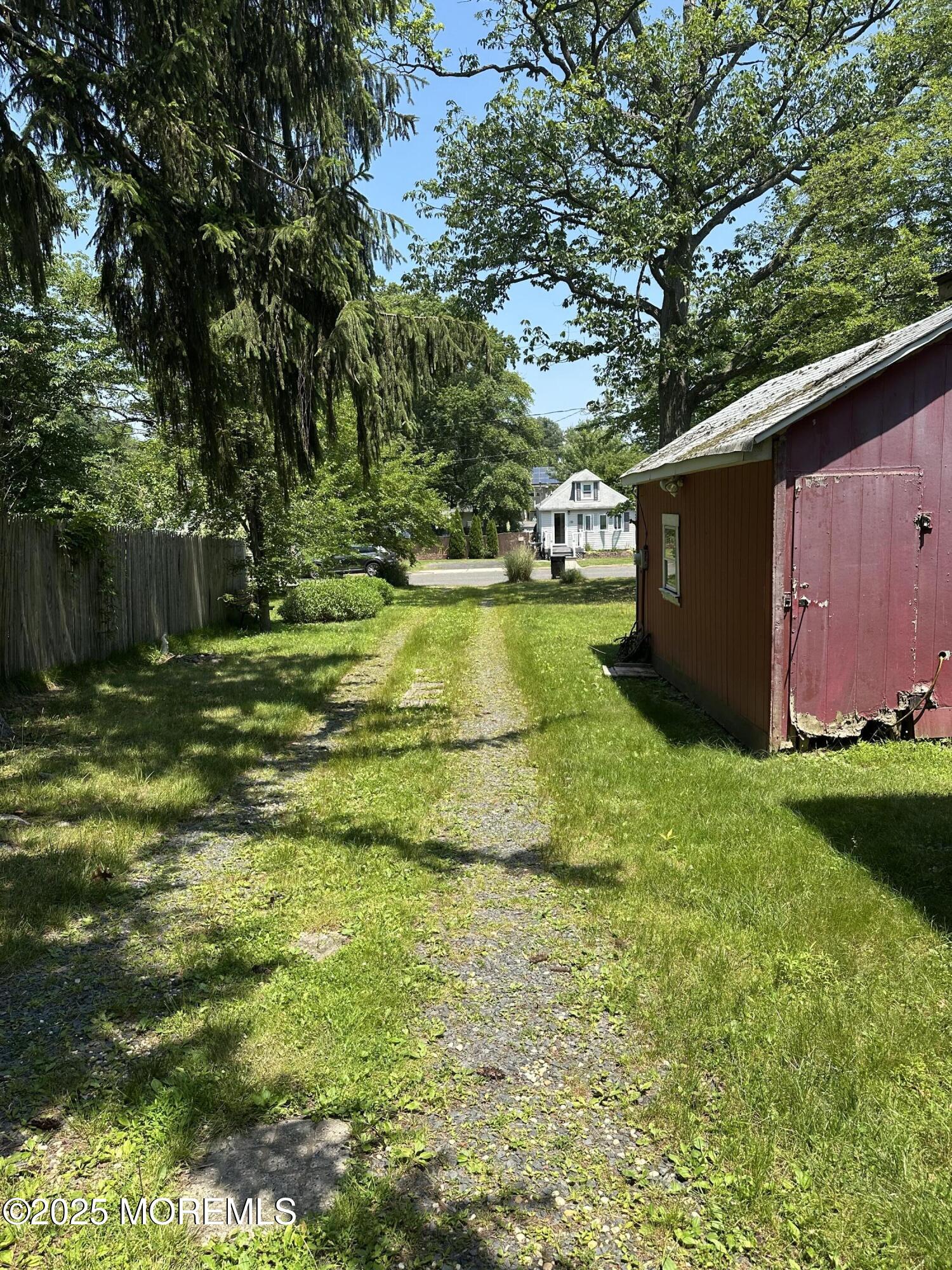 122 Hamilton Avenue Leonardo, NJ 07737 - Photo 7 of 16