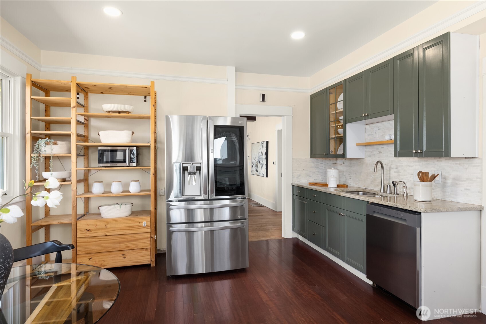 907 Northeast 72nd Street Seattle, WA 98115 - Photo 24 of 39