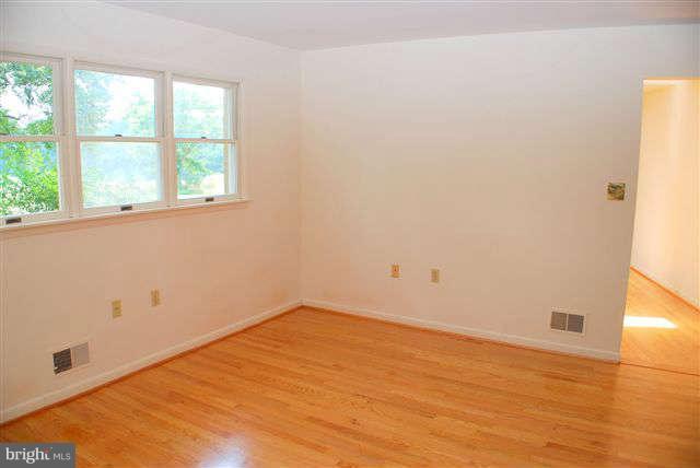 1908 Pleasant View Road Adamstown, MD 21710 - Photo 11 of 29 Dining Room