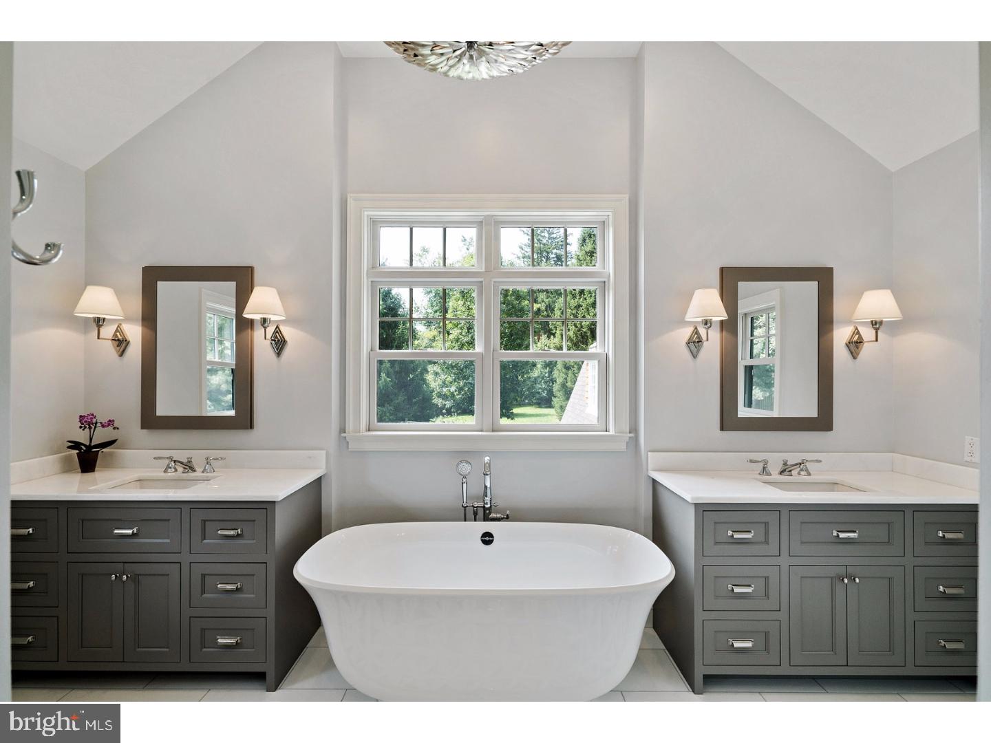 322 Edgehill Road Wayne, PA 19087 - Photo 14 of 25 Bathroom