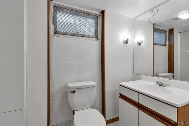 $269,900 | 82 Zimmerman Boulevard, Tonawanda, NY 14223