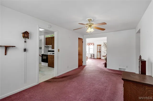 $269,900 | 82 Zimmerman Boulevard, Tonawanda, NY 14223