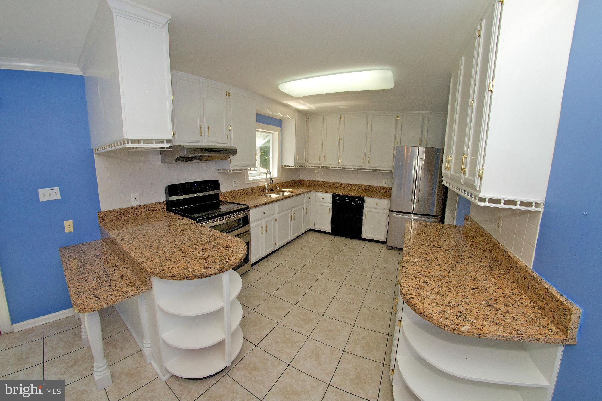 1540 Stuart Road Herndon, VA 20170 - Photo 8 of 30 Kitchen