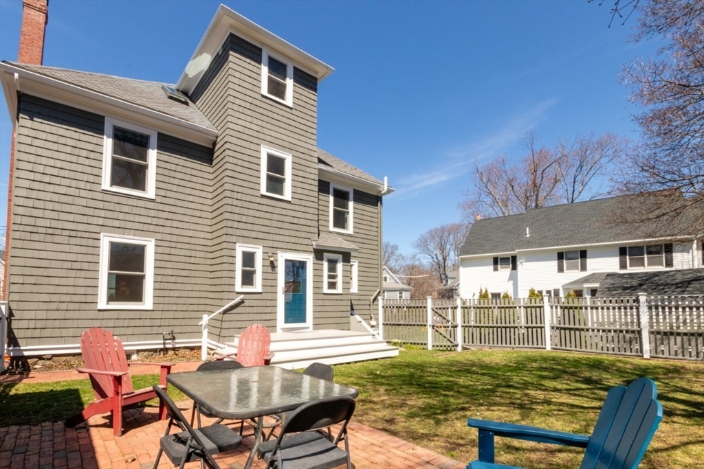 15 Hardy Road Swampscott, MA 01907 - Photo 14 of 41