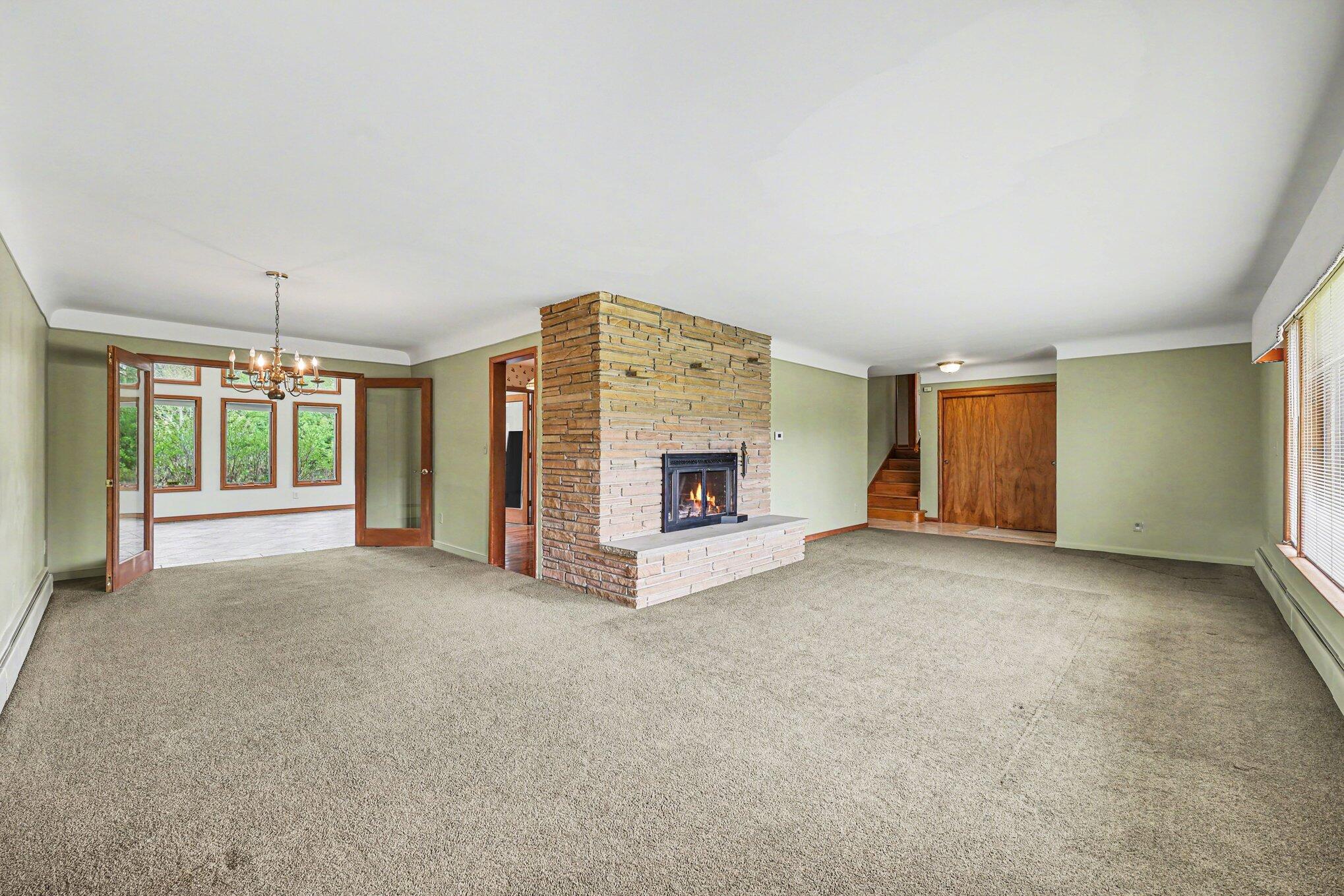 6595 Napier Road Plymouth, MI 48170 - Photo 6 of 35 007_file_5167