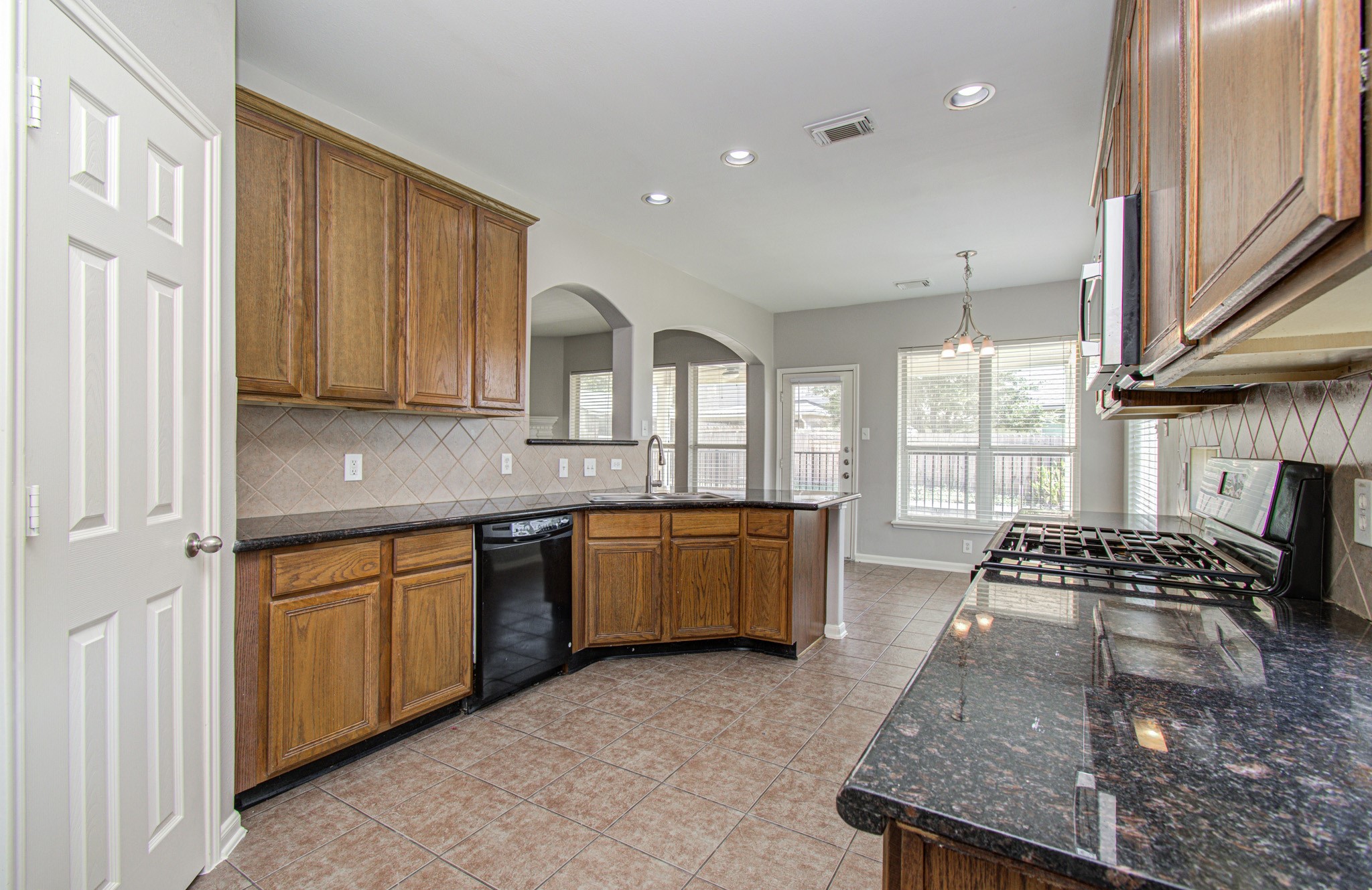 6715 Starcroft Court Spring, TX 77379 - Photo 23 of 45 Gallery Image 23