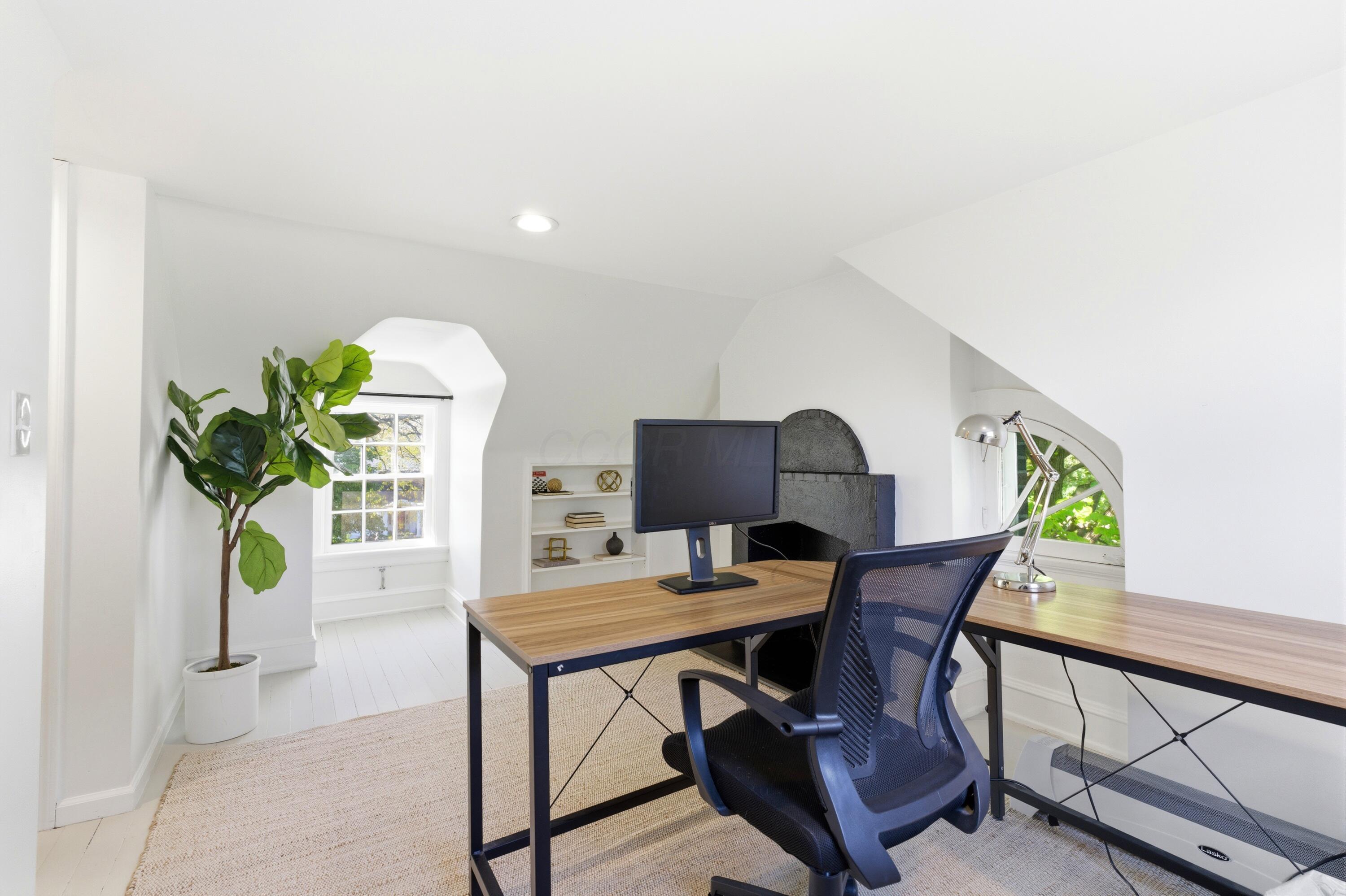 2478 Bryden Road Columbus, OH 43209 - Photo 56 of 78 3rd Floor Office