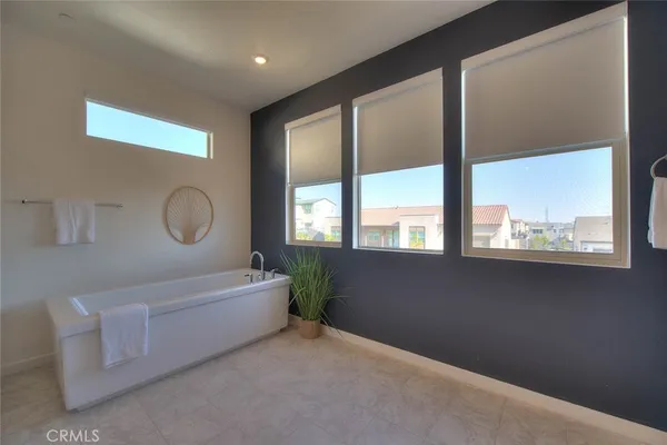 $988,800 | 15842 Butterfly Drive, Fontana, CA 92336