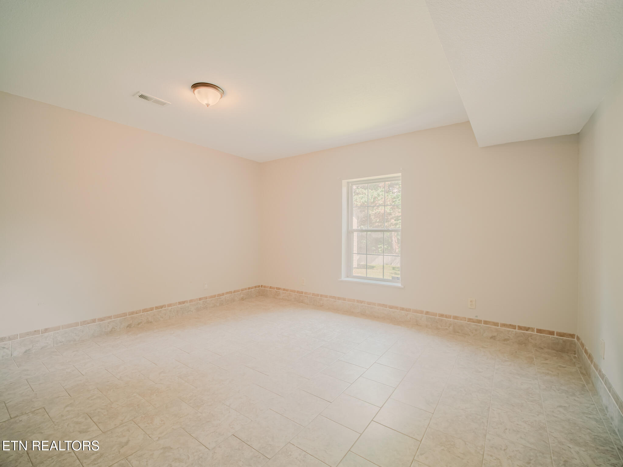 116 Deer Path Trail Vonore, TN 37885 - Photo 37 of 60 Bedroom 3