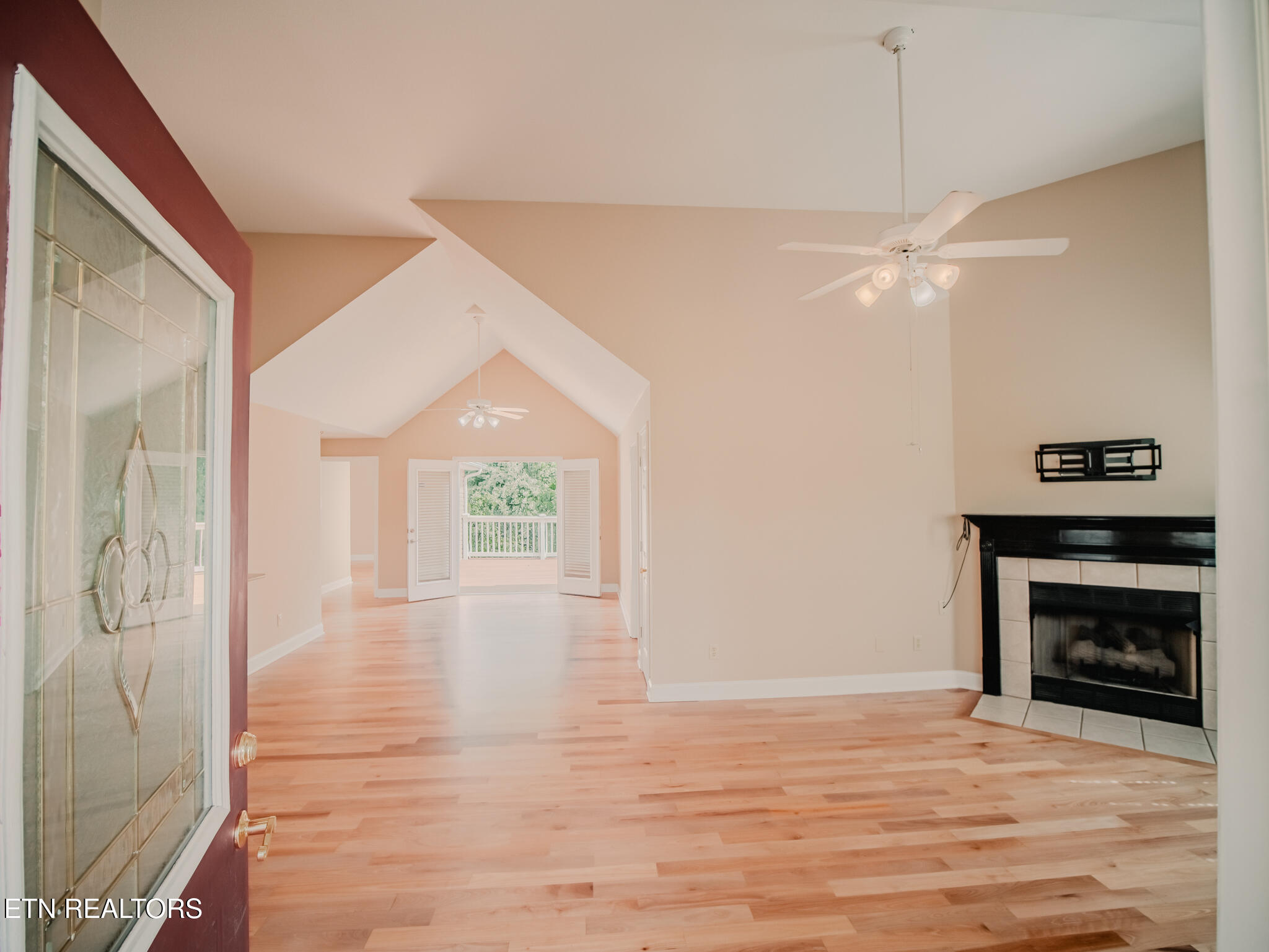 116 Deer Path Trail Vonore, TN 37885 - Photo 4 of 60 Entry