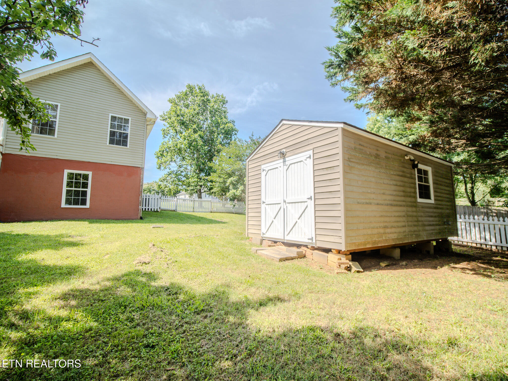 116 Deer Path Trail Vonore, TN 37885 - Photo 51 of 60 Storage Building