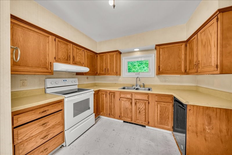 476 Echo Road Vestal, NY 13850 - Photo 8 of 19