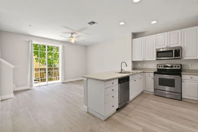 $3,500 | 109 Osceola Lane, Jupiter, FL 33458