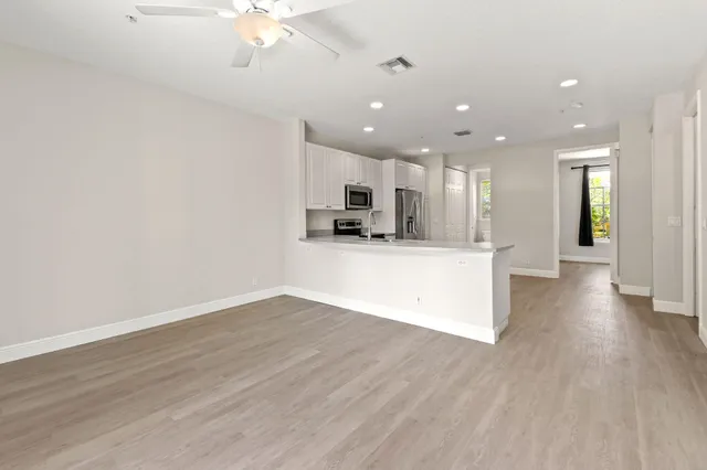 $3,500 | 109 Osceola Lane, Jupiter, FL 33458