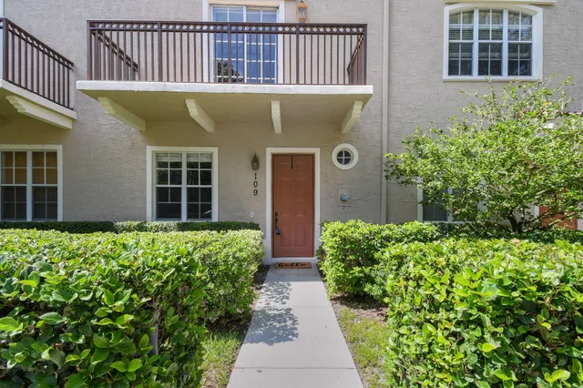 $3,500 | 109 Osceola Lane, Jupiter, FL 33458