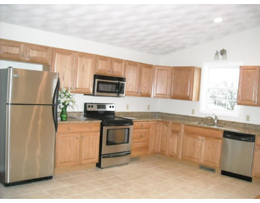 77 Senate Street Pawtucket, RI 02861 - Photo 3 of 10 Gallery Image 3